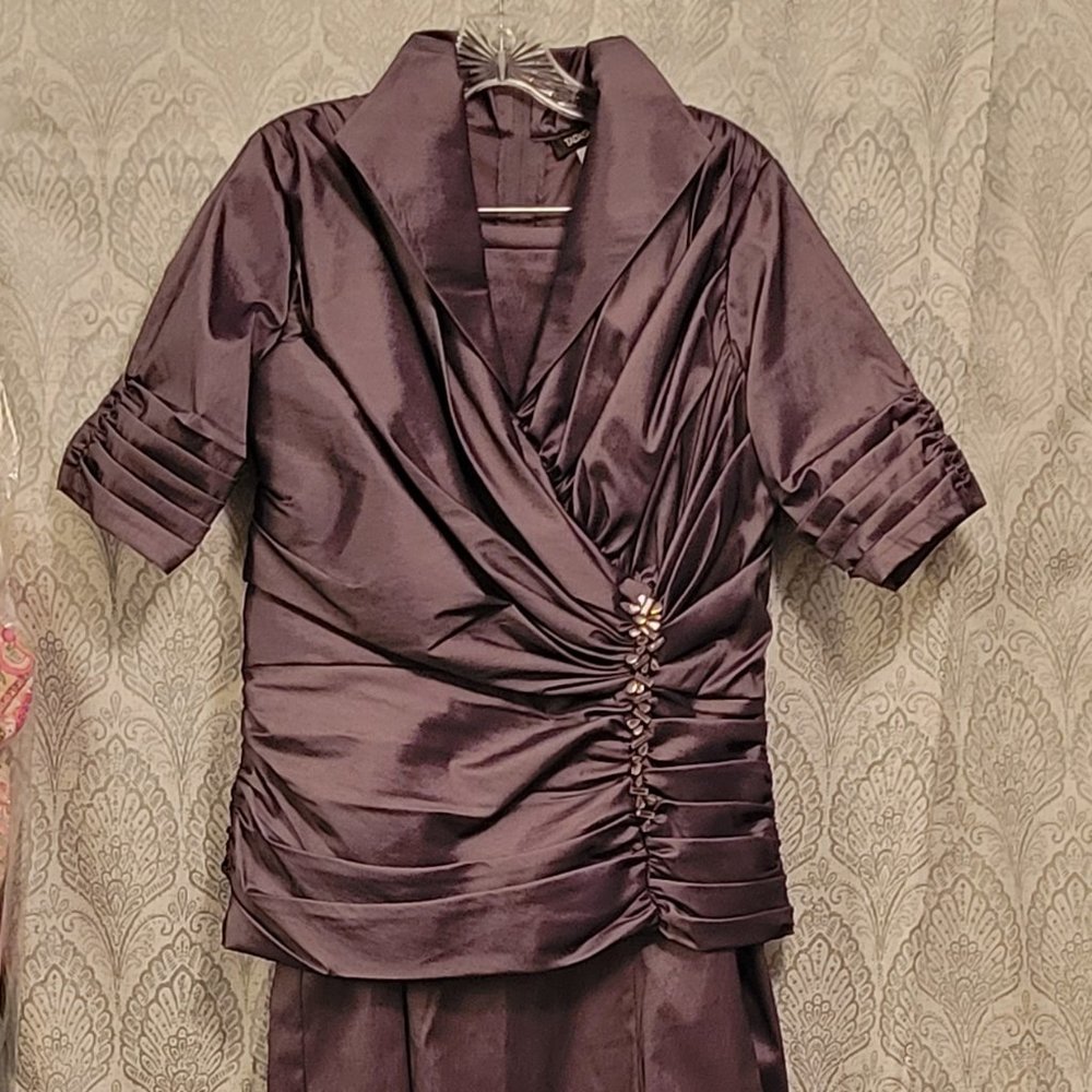 Tadashi Shoji Formal 2 pc. Purple gown - Sz. 12